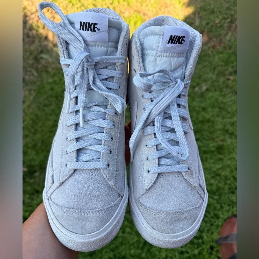 Nike Blazer Premium Mid Suede High-Top Youth Sneakers - Light Grey/White Sz-7. V
